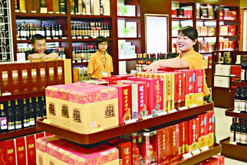 丰谷酒在本地超市普通白酒的销售中优势明显